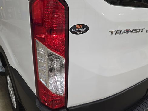 Used 2024 Ford Transit 250 Low Roof w/ Exterior Upgrade Package image 33