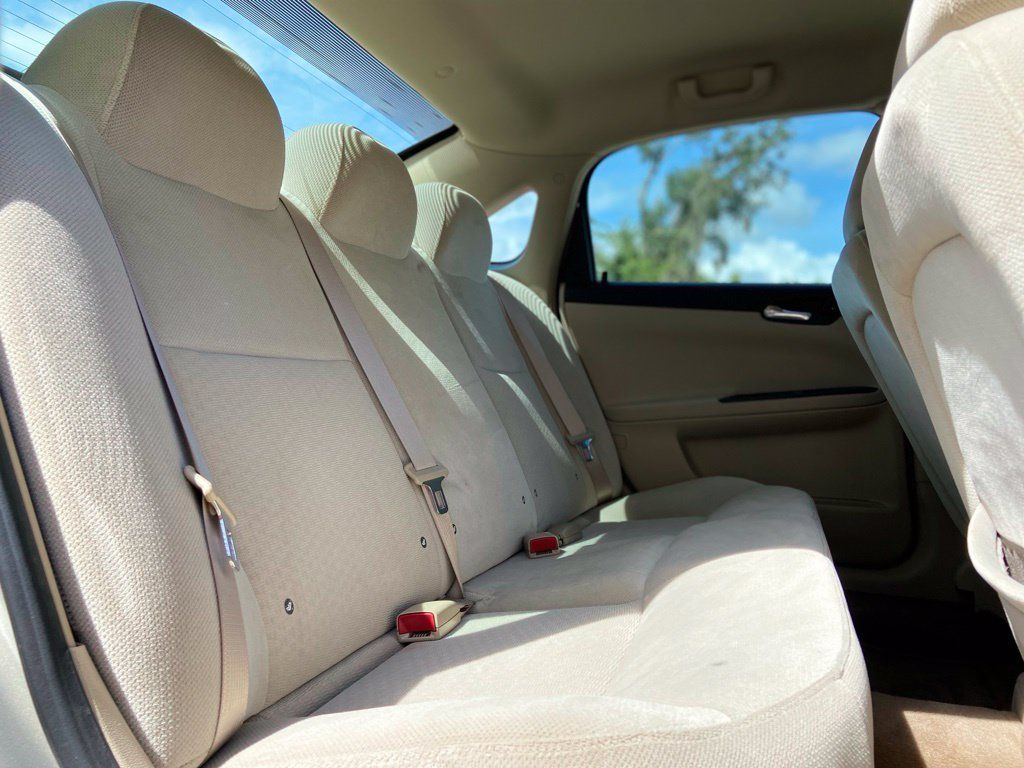 Used 2009 Chevrolet Impala LS FWD image 24