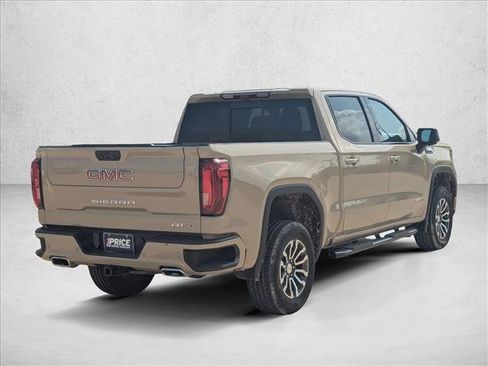 Used 2023 GMC Sierra 1500 AT4 w/ Technology Package AWD/4WD image 5