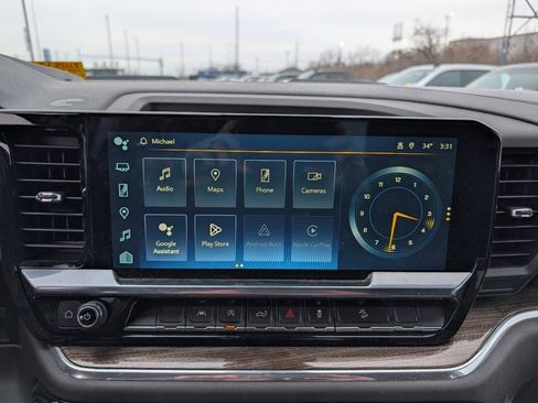 Used 2023 Chevrolet Silverado 1500 LT Trail Boss w/ LPO, Dark Essentials Package image 13