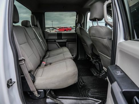 Used 2018 Ford F250 XLT w/ FX4 Off-Road Package AWD/4WD image 20