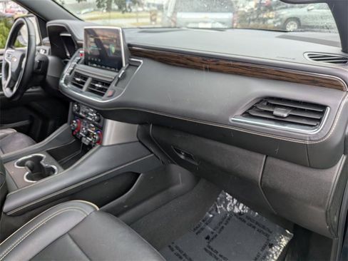 Used 2023 Chevrolet Suburban Premier image 35