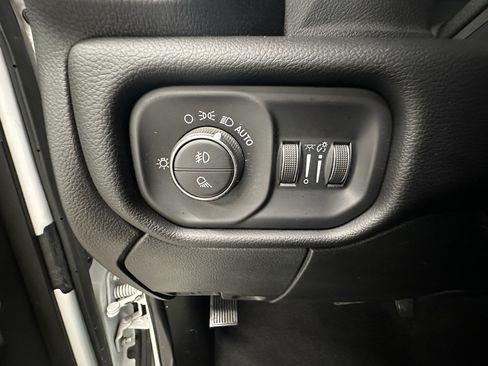 Used 2024 RAM 2500 Laramie w/ Safety Group AWD/4WD image 26