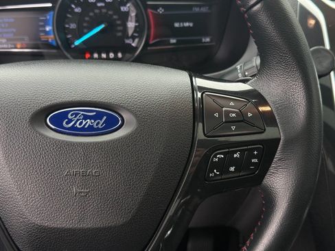Used 2018 Ford Explorer Sport AWD/4WD image 18