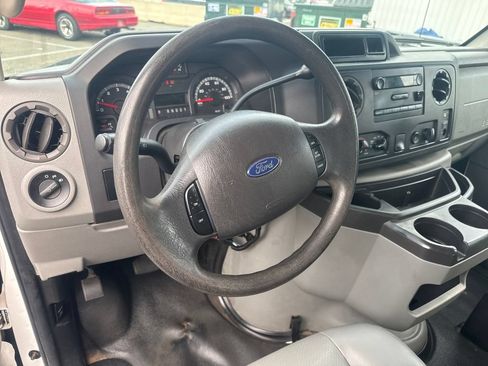 Used 2012 Ford E-250 and Econoline 250 w/ PWR Group RWD image 13