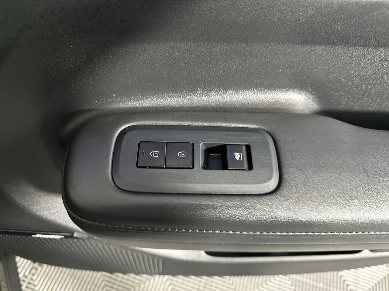 Used 2024 Hyundai Santa Fe Calligraphy AWD/4WD image 13