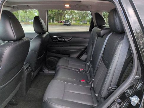 Certified 2017 Nissan Rogue SL w/ SL Premium Package FWD image 14