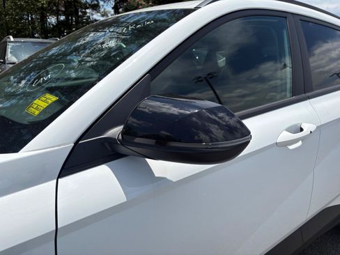 Used 2026 Hyundai Kona SEL Premium FWD image 14
