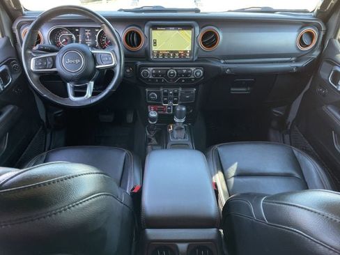 Used 2022 Jeep Gladiator Mojave w/ Cold Weather Group image 9