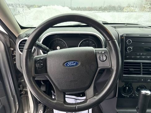 Used 2008 Ford Explorer XLT image 24