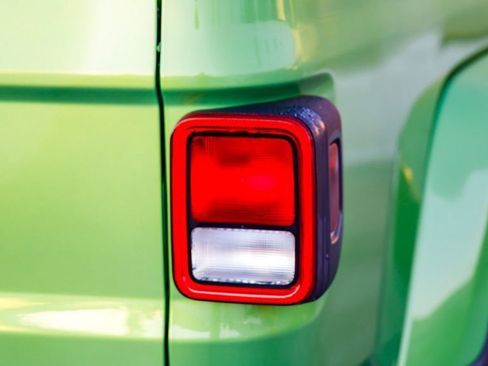 New 2026 Jeep Gladiator Sport image 10