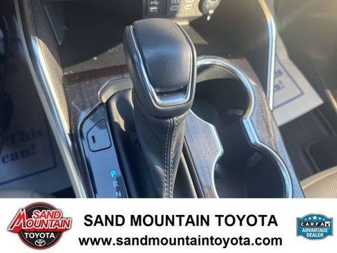 Used 2022 Toyota Highlander Platinum image 21