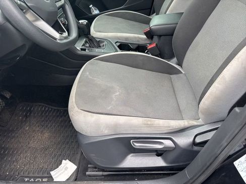 Used 2022 Volkswagen Taos S image 9