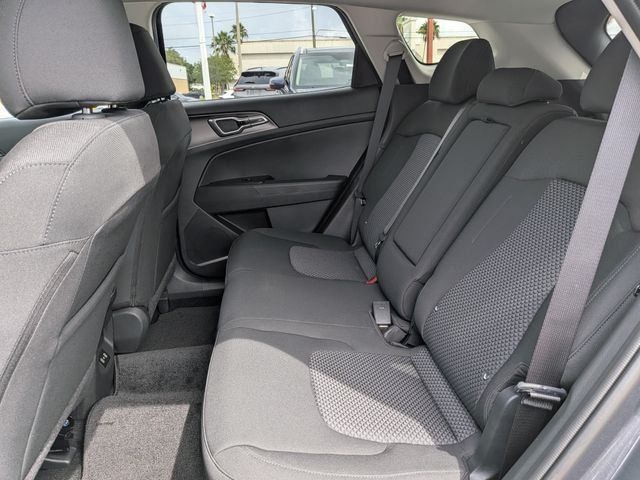 New 2027 Kia Sportage LX FWD image 13