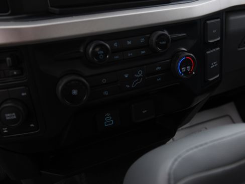 Used 2023 Ford F250 XL w/ XL Off-Road Package image 41