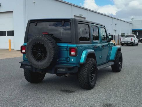Used 2020 Jeep Wrangler Unlimited Sahara image 8