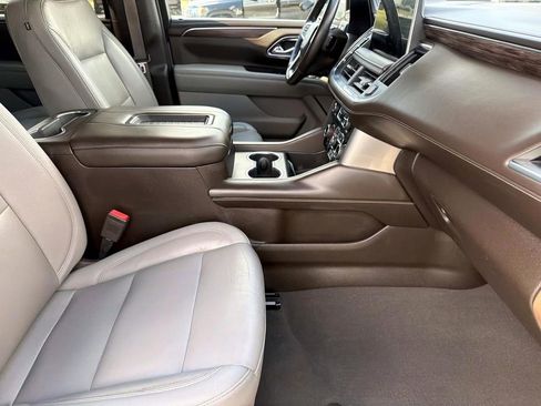 Used 2021 Chevrolet Tahoe Z71 image 11