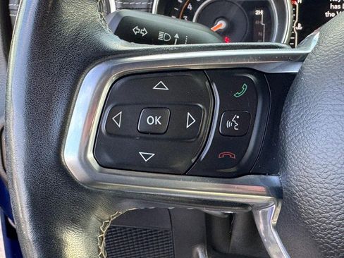 Used 2019 Jeep Wrangler Unlimited Sahara w/ Advanced Safety Group AWD/4WD image 17