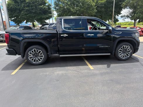 Used 2023 GMC Sierra 1500 Denali Ultimate AWD/4WD image 7
