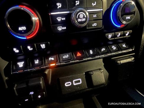 Used 2021 GMC Sierra 2500 Denali w/ Denali Ultimate Package image 31