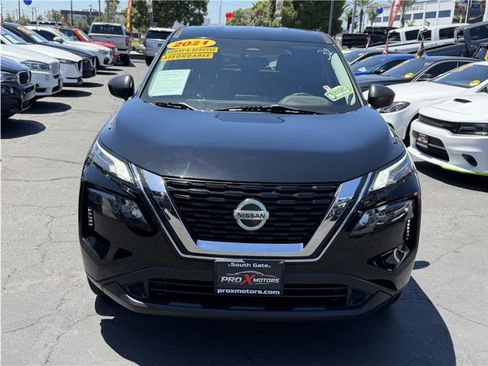 Used 2021 Nissan Rogue S FWD image 2