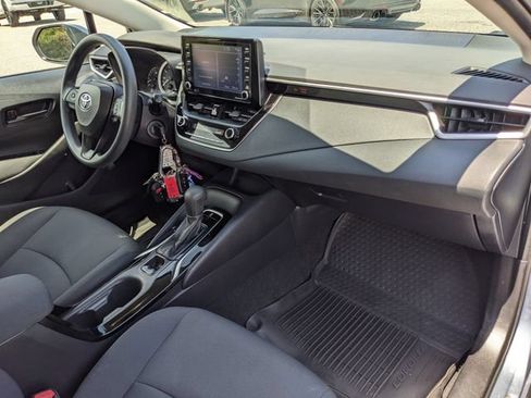 Used 2022 Toyota Corolla LE FWD image 14