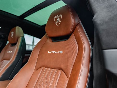 Used 2024 Lamborghini Urus S image 29