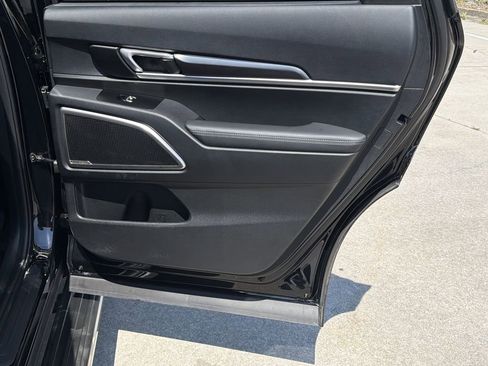 Used 2024 Kia Telluride S w/ S Sunroof Package FWD image 16