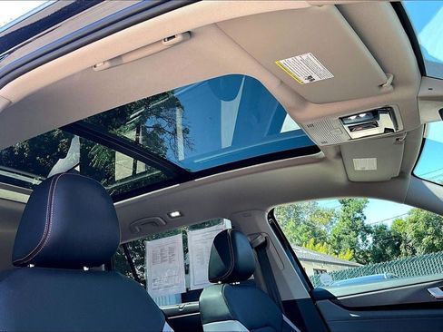 Certified 2026 Volkswagen Atlas Peak Edition AWD/4WD image 25
