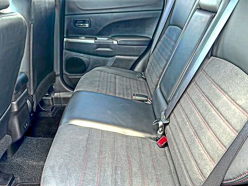 Used 2023 Mitsubishi Outlander Sport SE AWD/4WD image 18