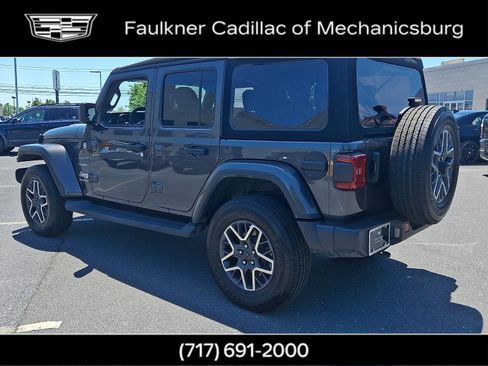 Used 2024 Jeep Wrangler Unlimited Sahara w/ Technology Group AWD/4WD image 4