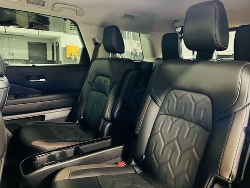 New 2026 Nissan Pathfinder Platinum image 26