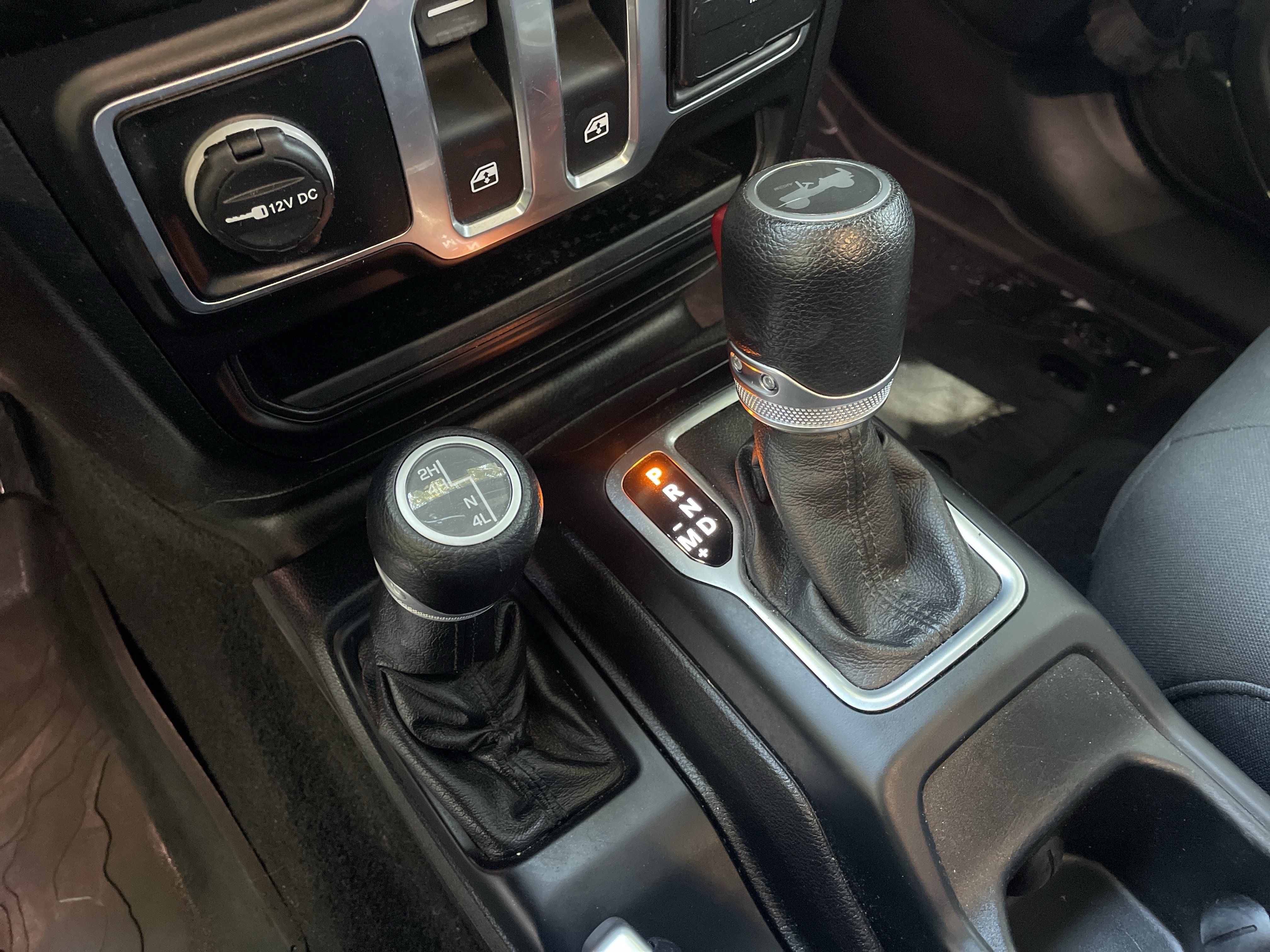 Used 2020 Jeep Wrangler Sport AWD/4WD image 25
