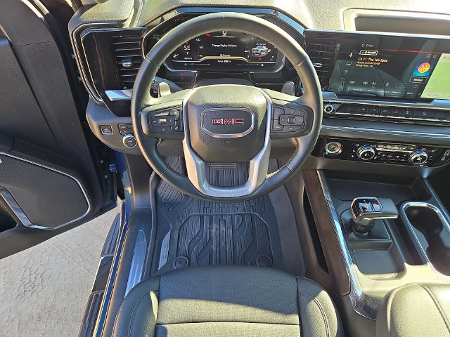 Used 2024 GMC Sierra 1500 SLT w/ SLT Premium Package AWD/4WD image 3