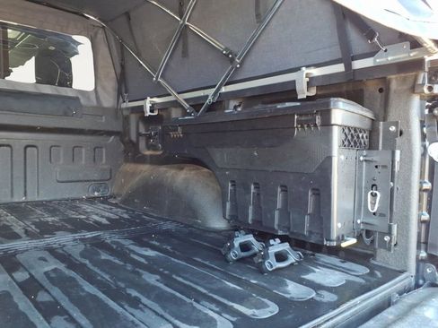 Used 2018 Ford F150 XLT w/ Equipment Group 302A Luxury image 8