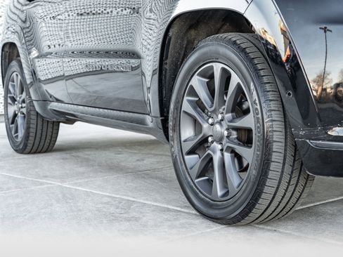 Used 2019 Jeep Grand Cherokee High Altitude image 32