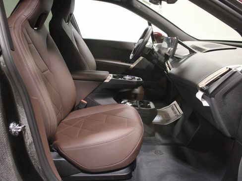 Used 2025 BMW iX xDrive50 image 22