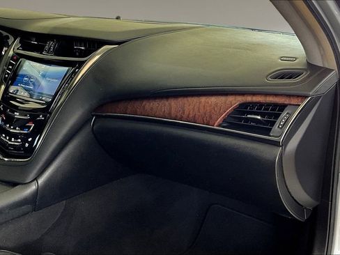 Used 2019 Cadillac CTS Luxury RWD image 17
