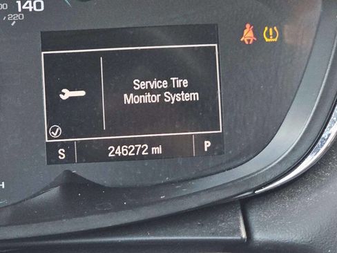 Used 2018 Chevrolet Trax LT w/ Driver Confidence Package image 9