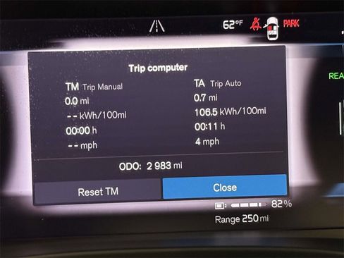 Used 2024 Volvo C40 P8 Recharge Ultimate image 5