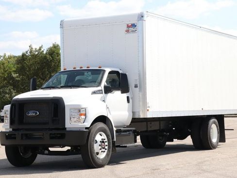 New 2026 Ford F750 2WD Regular Cab Super Duty image 3