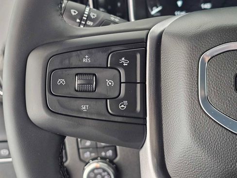 New 2025 GMC Sierra 2500 SLE w/ SLE Value Package; image 28