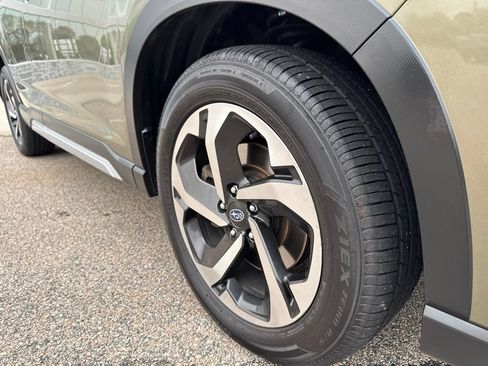 Used 2022 Subaru Forester Touring AWD/4WD image 8