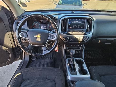 Used 2022 Chevrolet Colorado LT w/ Fleet Safety Package image 16