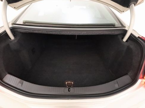 Used 2014 Cadillac XTS Premium image 21