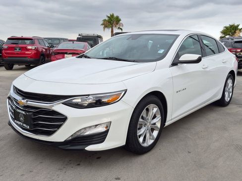 Used 2024 Chevrolet Malibu LT FWD image 3