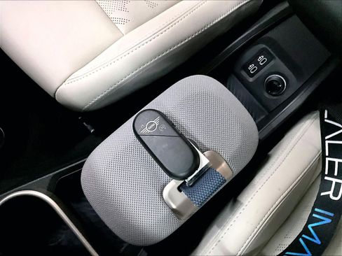 Certified 2025 MINI Cooper S FWD image 12