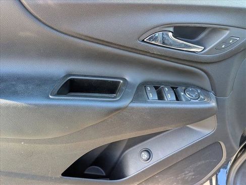 Used 2023 Chevrolet Equinox LT image 13