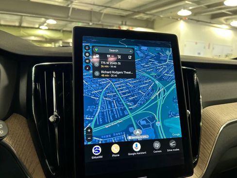 Used 2026 Volvo XC60 B5 Plus w/ Protection Package Premier image 15