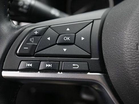 Used 2020 Nissan Sentra SV FWD image 17